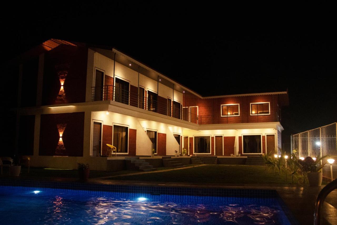 Sk Resort Alībāg Exterior photo