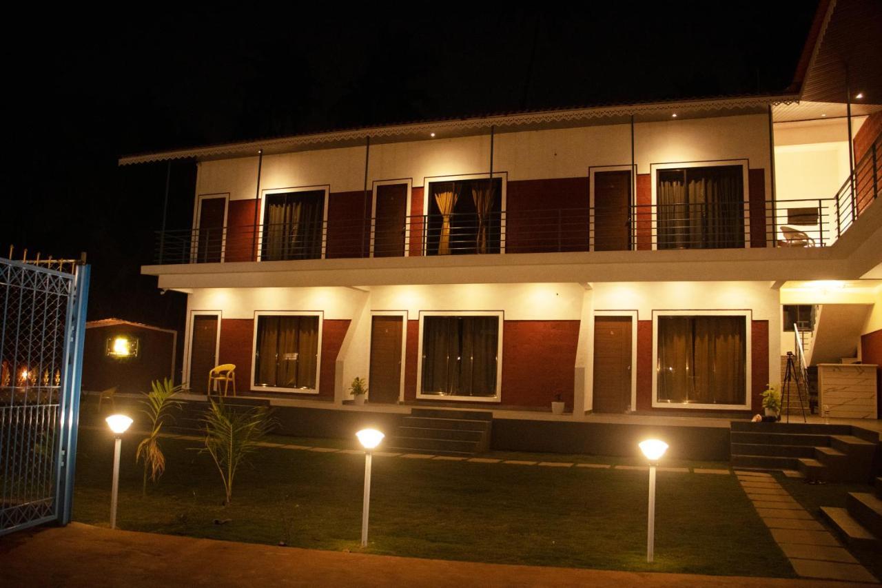 Sk Resort Alībāg Exterior photo